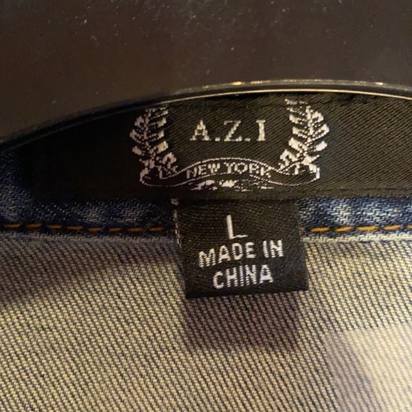 AZI Embroidered Jacket - Picture 3 of 3